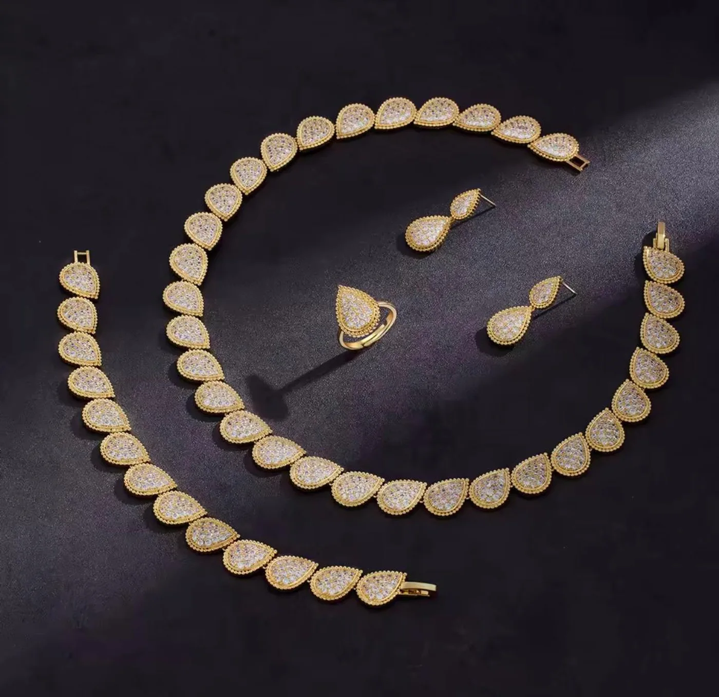 Terra Parure — Gold parure