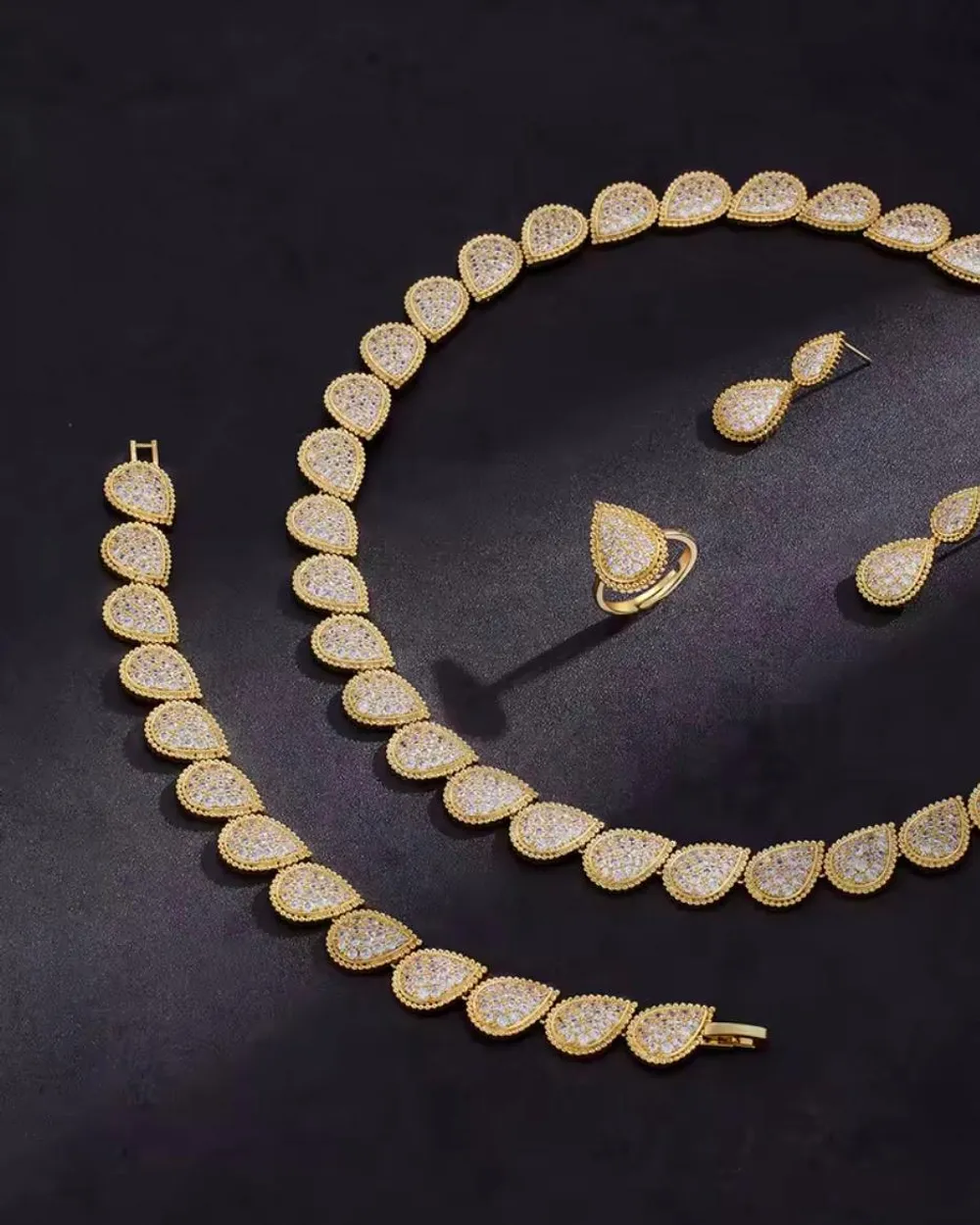 Terra Parure — Gold parure